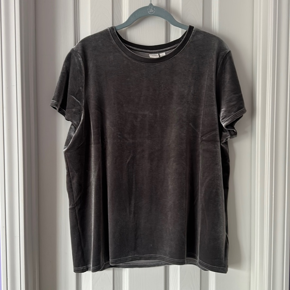 Gap Velvet Short Sleeve Top